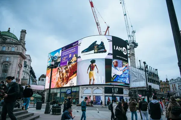 Retail & Street Level
